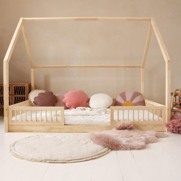 PIOLI DUO XL-Kinderbett Bodenbett Hausbett 140x200 cm natur
