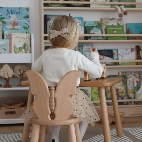 Montessori Kindertisch-Set „Natur Butterfly“ – 1 Tisch & 2 Stühle aus Buche